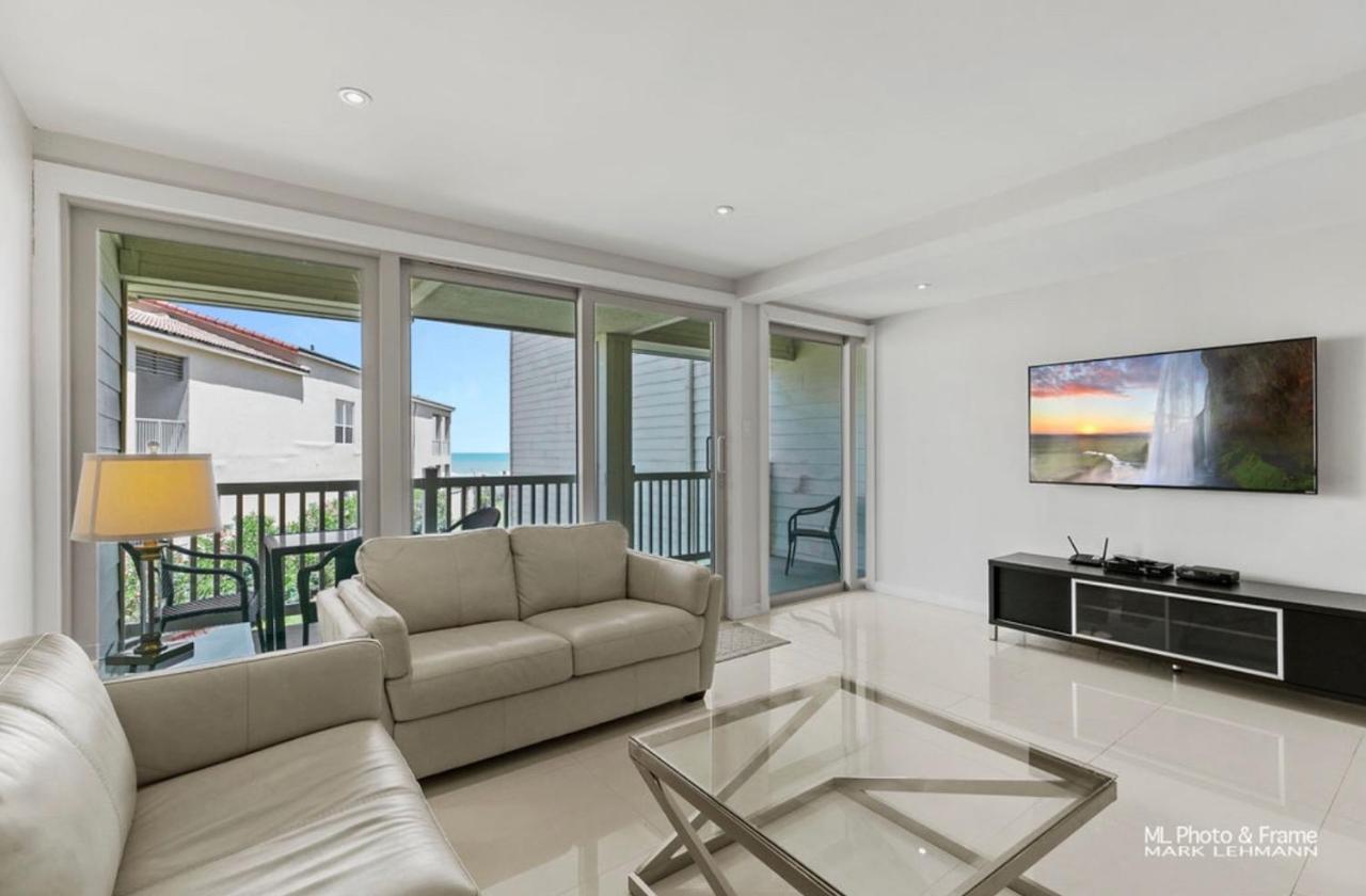 Ocean Breeze Retreat 2Bed 2Bath, Heated Pool! Apartment South Padre Island Exterior photo