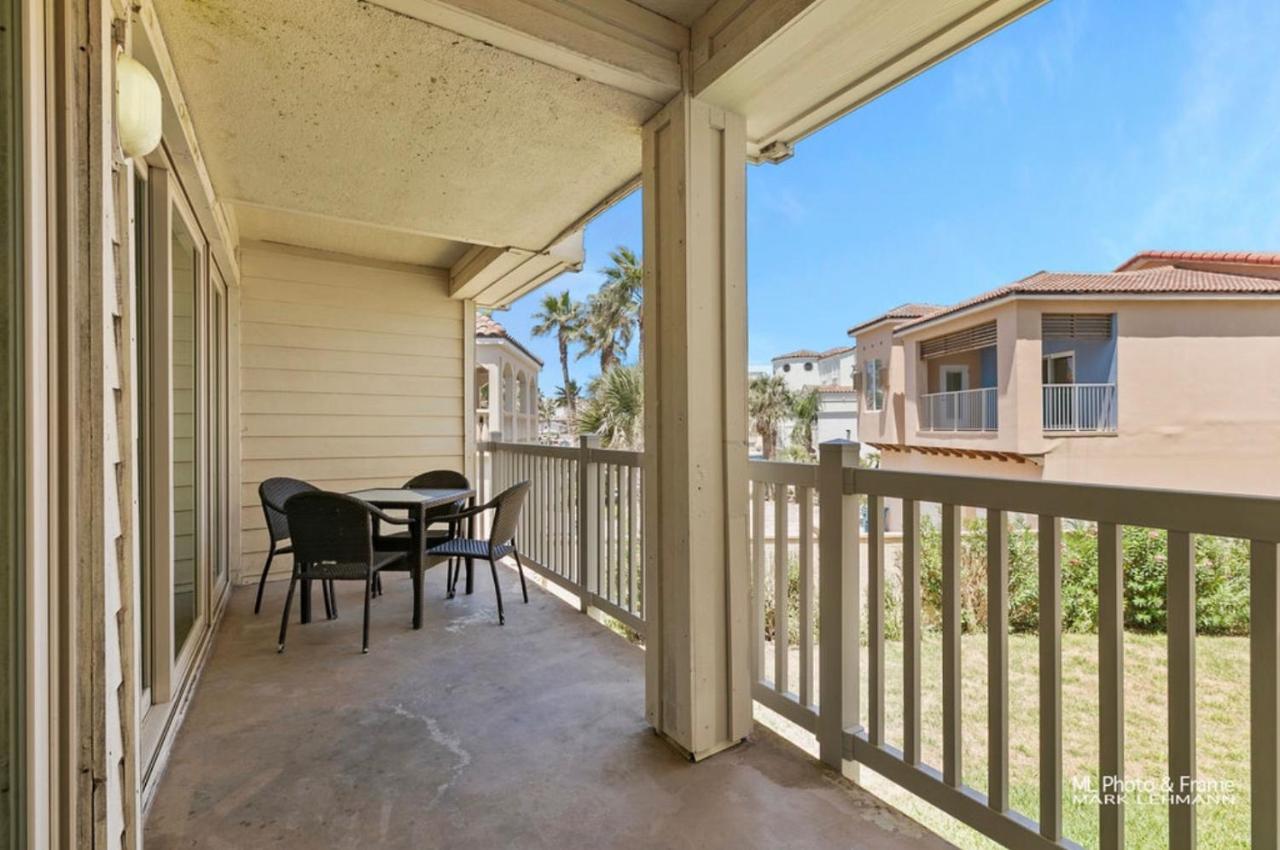 Ocean Breeze Retreat 2Bed 2Bath, Heated Pool! Apartment South Padre Island Exterior photo